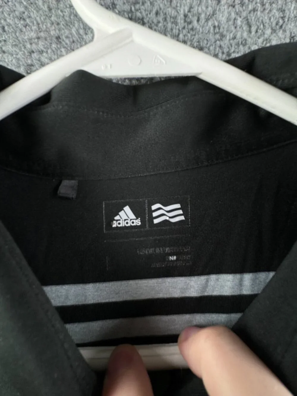 Adidas Men’s Short Sleeve Polo Shirt Golf Black Gray Striped Large Polyester